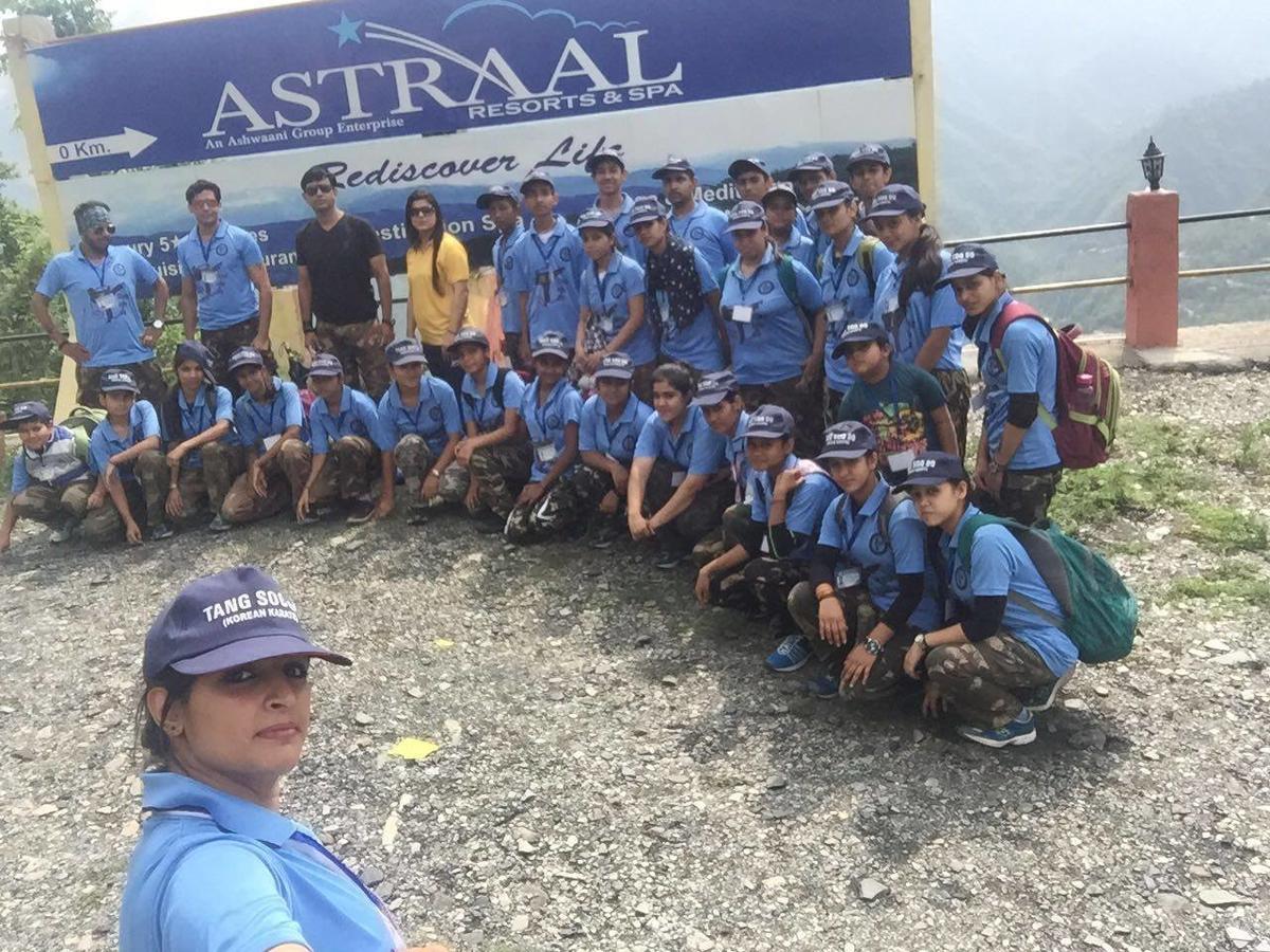 Astraal Resorts And Spa Risikés Kültér fotó